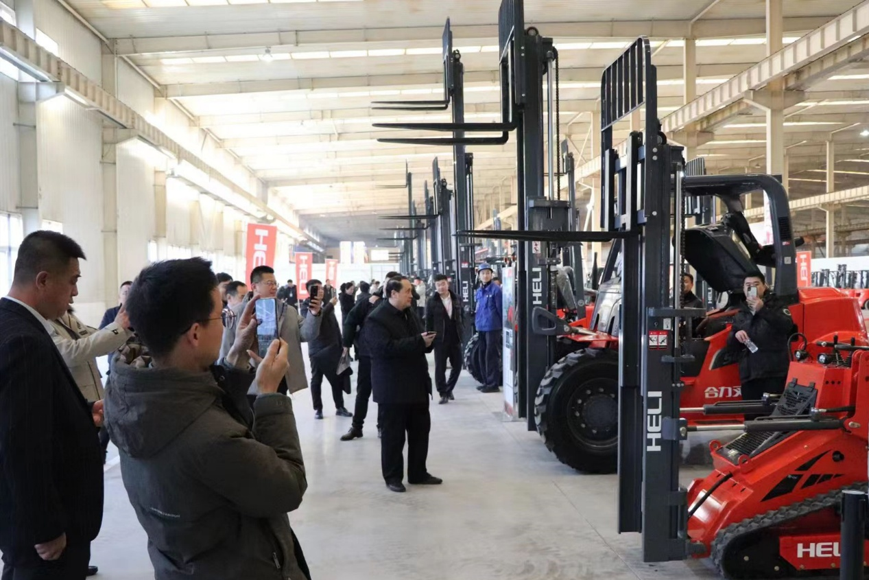 开办“CMD368亲一家 共创赢未来”主题营销暨产品推介会.png